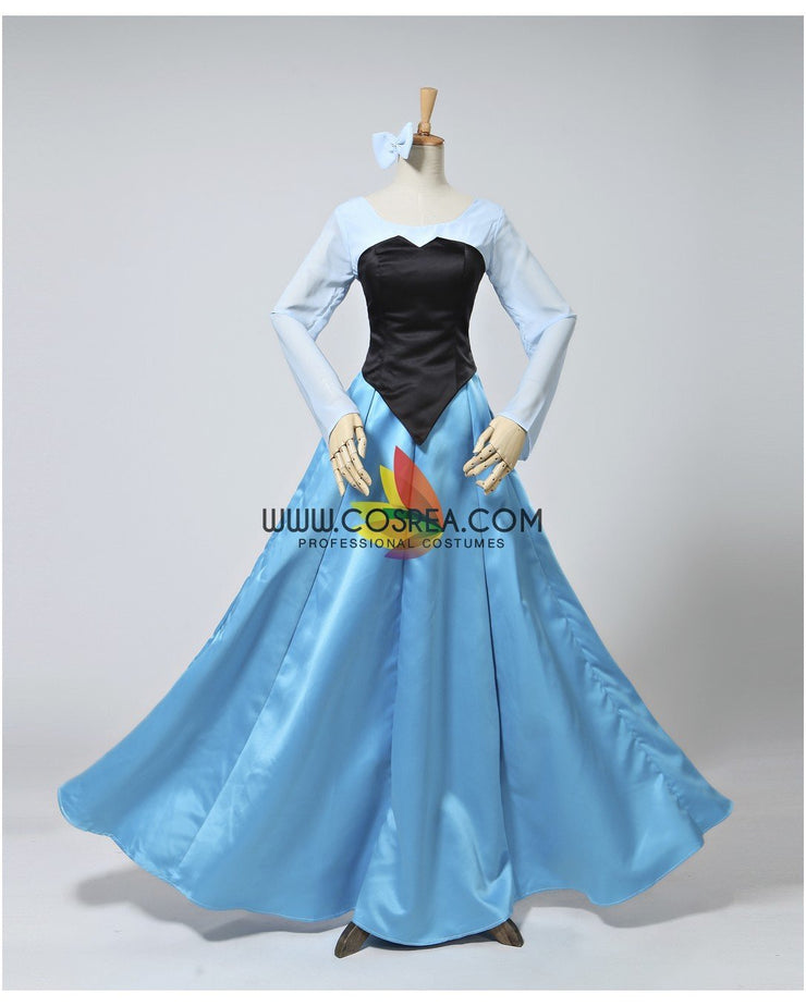 Princess Ariel Kiss The Girl Little Mermaid Cosplay Costume Without Boning / Traditional Lace Tie Princess Ariel Kiss The Girl Little Mermaid Cosplay Costume Without Boning / Traditional Lace Tie
